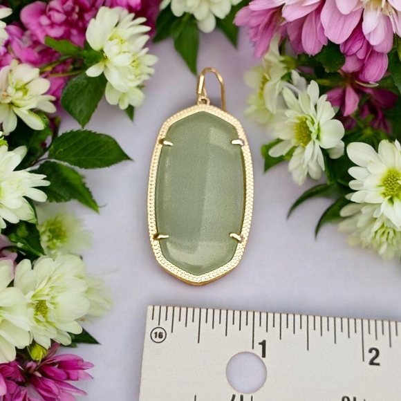 KENDRA SCOTT Green Danielle Chalcedony Glass Drop Statement Earrings w Dust Bag - Picture 4 of 8